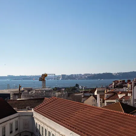 Calcada Do 50 4º דירה ליסבון